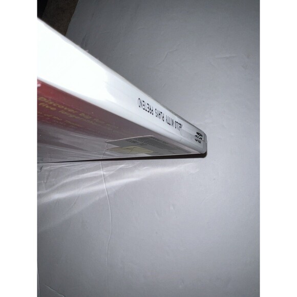 Hello Kitty Plays Pretend And Becomes A Princess Dvd Lot Of 2 - Picture 4 of 5